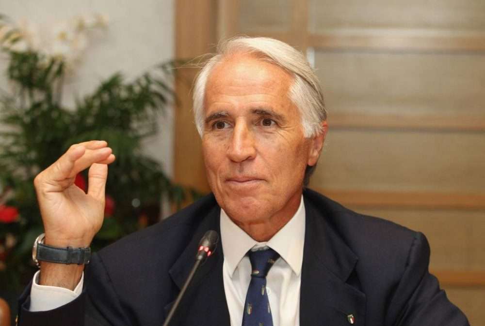 Figc, Malagò il nuovo presidente: “Mi sento figlio, fratello e padre di ognuno di voi”