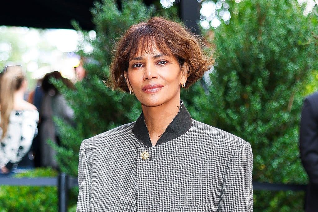 Halle Berry, la figlia Nahla prende ufficialmente le sue difese: «Mamma non è mai stata violenta con mio fratello Maceo»