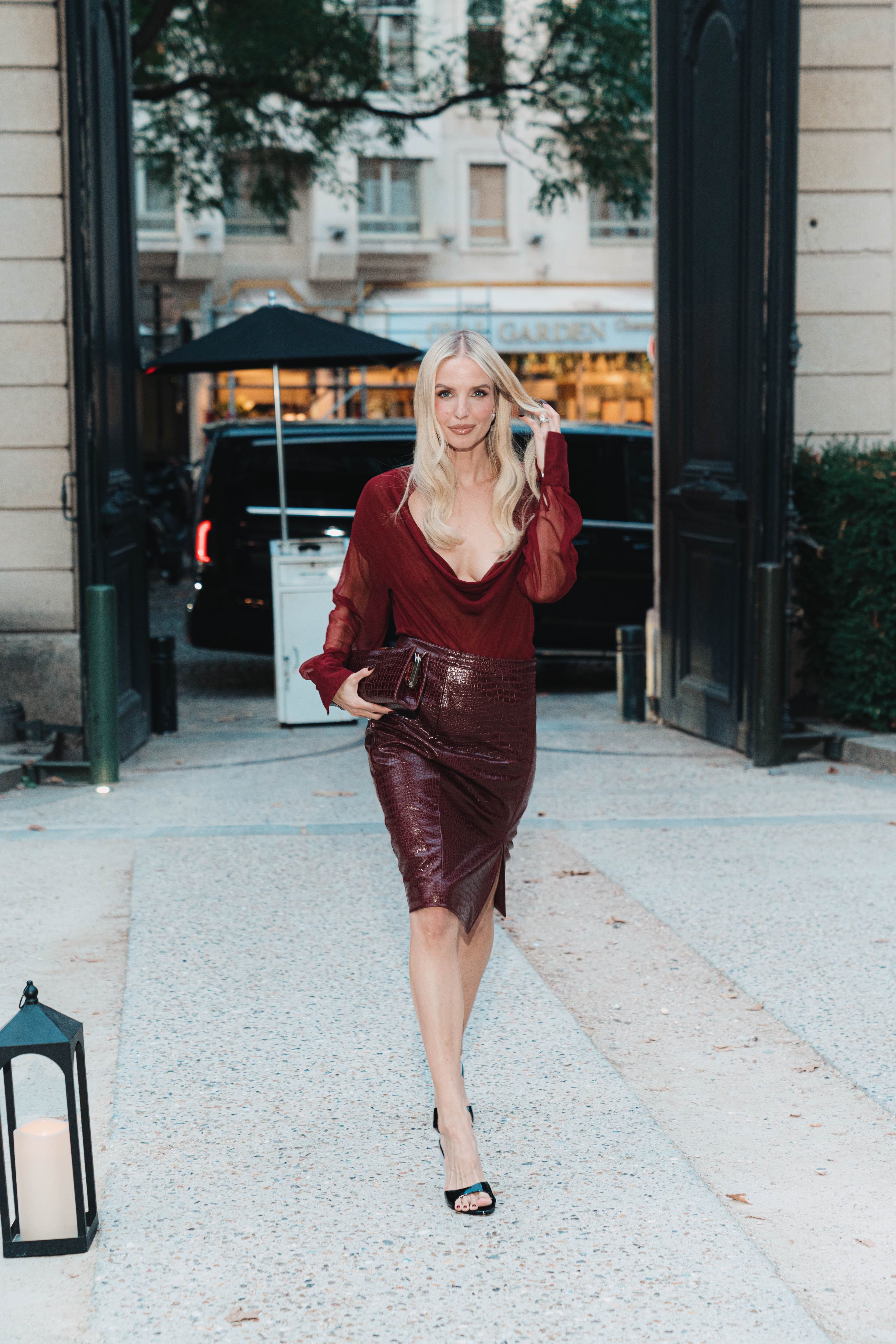 Guess e Leonie Hanne, a Parigi per celebrare la loro capsule collection