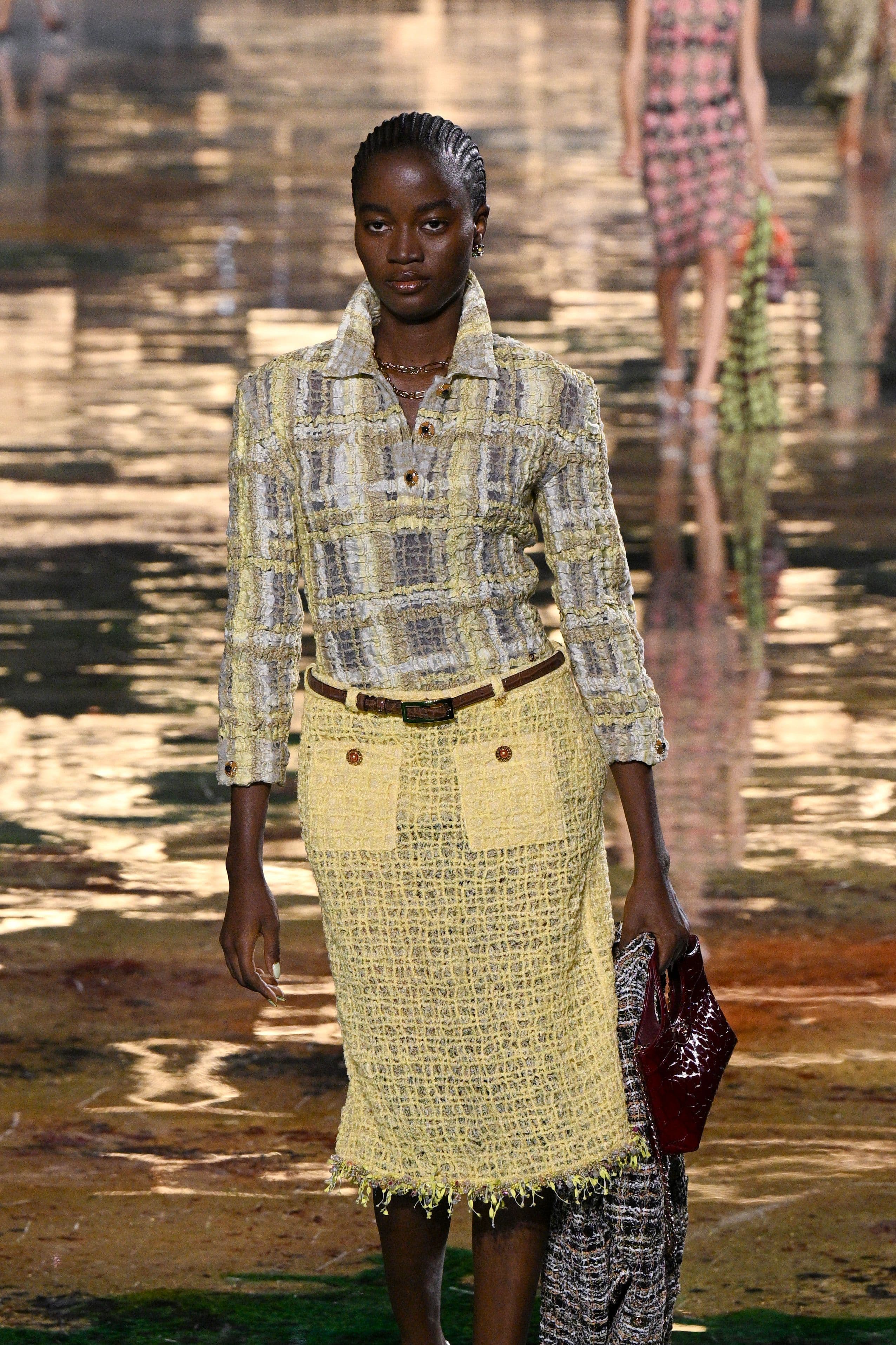 Chi è Rachel Ojuromi, la modella 22enne che dal Lagos è approdata quasi per gioco alla passerella di Chanel
