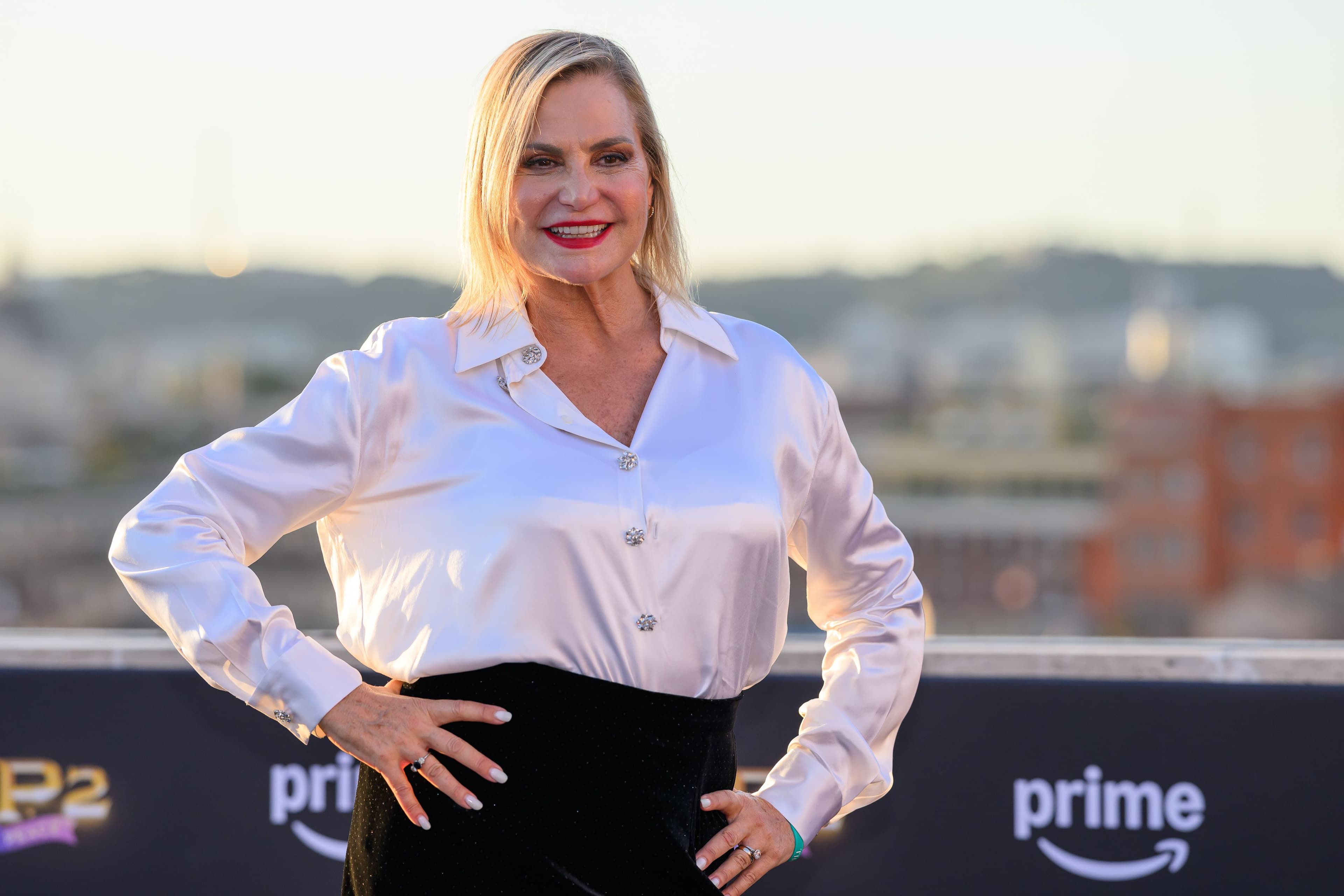 Simona Ventura: «A Ballando con le stelle sarò la Giovanna D'Arco dei concorrenti. Con la giuria mi toglierò qualche sassolino dalle scarpe. Barbara D'Urso? Sono contenta che sua tornata»