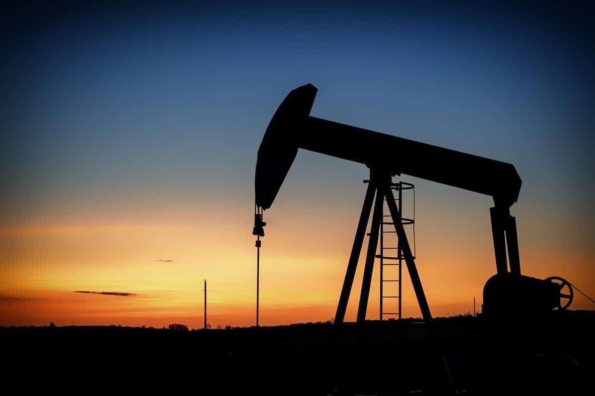Iran, il blocco dell’export del petrolio continuerà