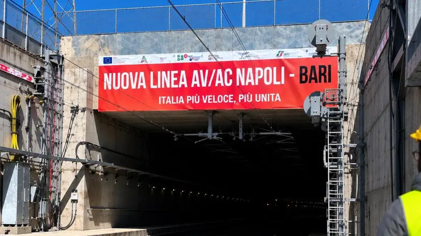 Indagine sulla Tav Napoli-Bari: 20 arresti tra sospette tangenti e sfruttamento del lavoro