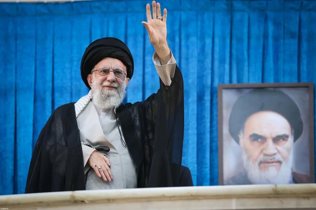 La guida suprema, gli ayatollah e i pasdaran, il sistema di potere in Iran e le ripercussione della morte di Khameni