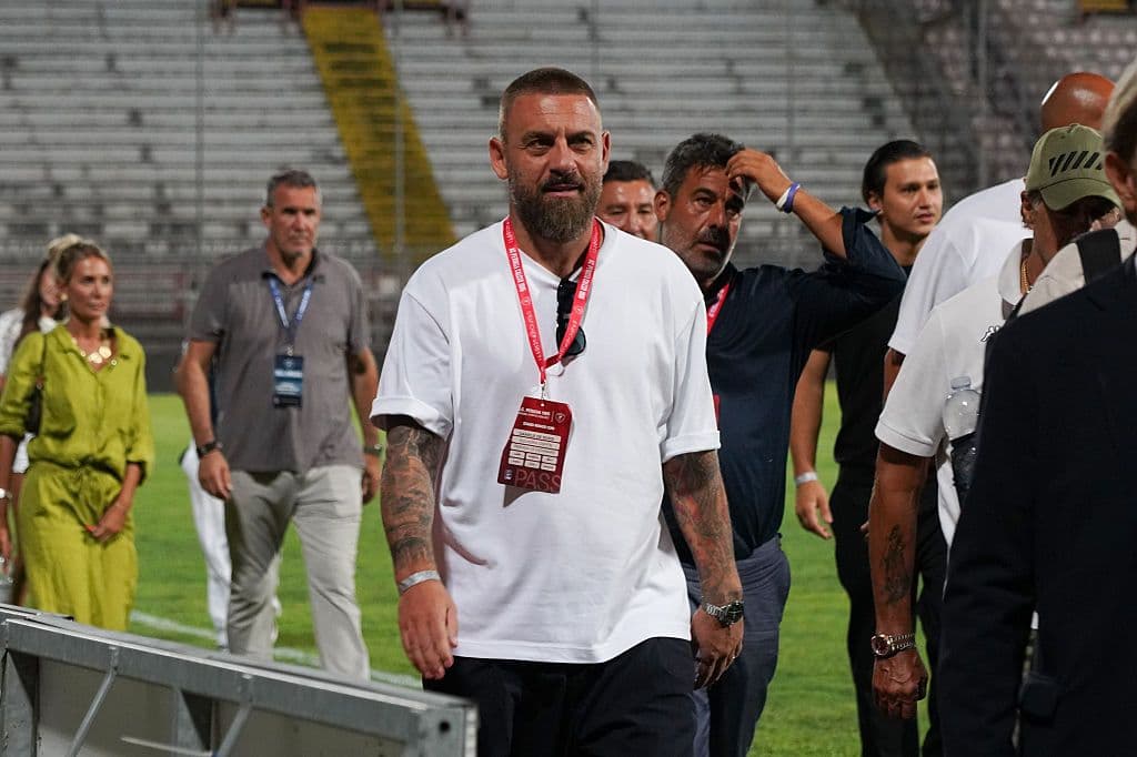 Daniele De Rossi e la sua storia d'amore con l'Ostiamare, l’allenatore D’Antoni: «Orgoglio e passione»